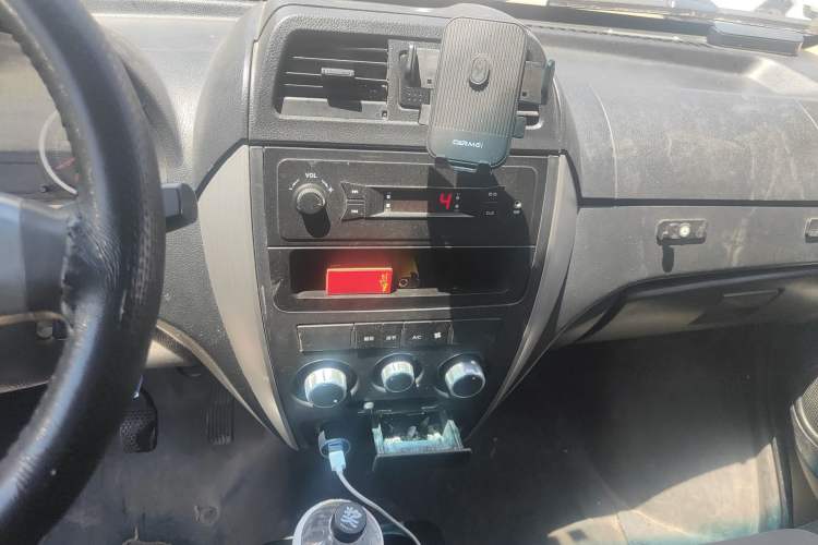 Used Ruichi EC35 2020 EC35 II Standard Edition 38.7 kWh Audio And AC Panel