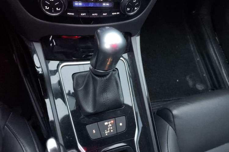 Used Peugeot 508 2012 2.0L Automatic Smart Enjoyment Version
