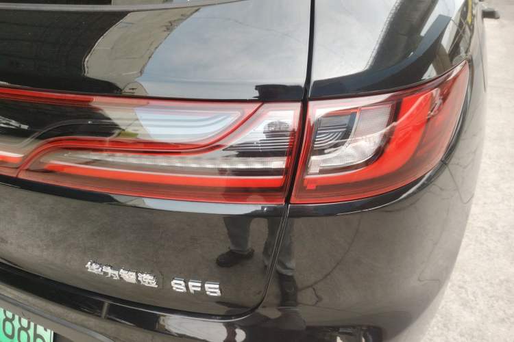 Used SERES SF5 2021 Four-Wheel Drive Freedom Expedition Edition Exterior 3