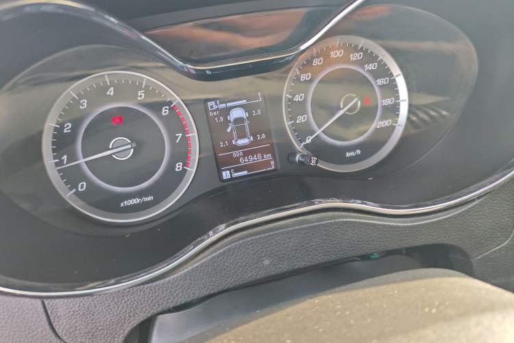 Used Baojun 560 2015 1.8L manual luxury version