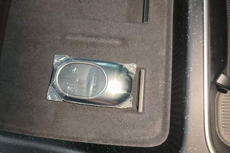 Used Nio ET5T 2025 Model Champion Commemorative Edition, 75kWh Touring