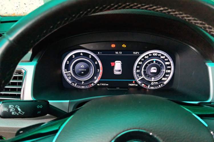 Used Volkswagen Teramont 2017 330TSI Two-Wheel-Drive Flagship Edition Instrument Cluster