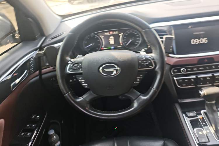 Used GAC Trumpchi GS8 2017 320T Two-Wheel Drive Luxury Smart Connectivity Version (7 Seats)
