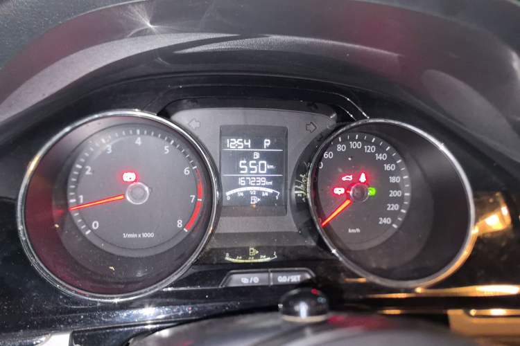 Used Volkswagen Bora 2014 1.6L Automatic Comfort Model Instrument Cluster