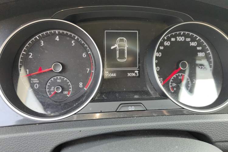 Used Volkswagen Golf 2017 230TSI Automatic Comfort Edition – Celebrating Milestone of One Million Units
