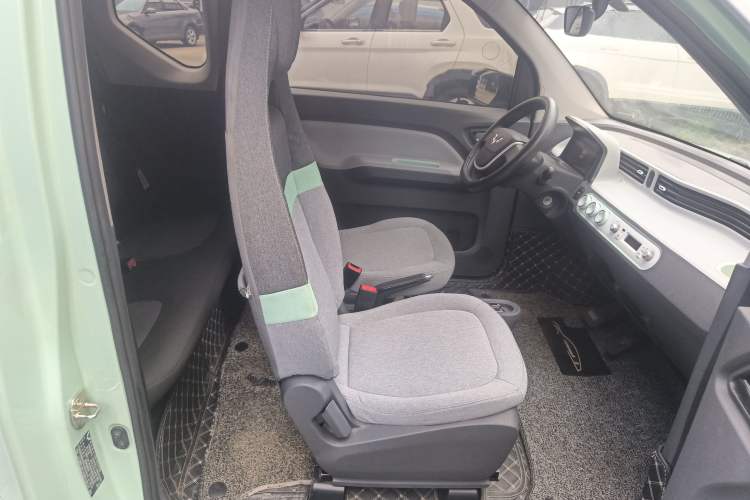 Used Wuling Hongguang MINIEV 2021 Macaron Premium Model – Lithium-NMC