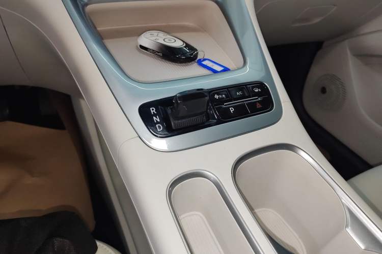 Used Geely Galaxy Geome 2025 310km Youth Edition Gear Lever