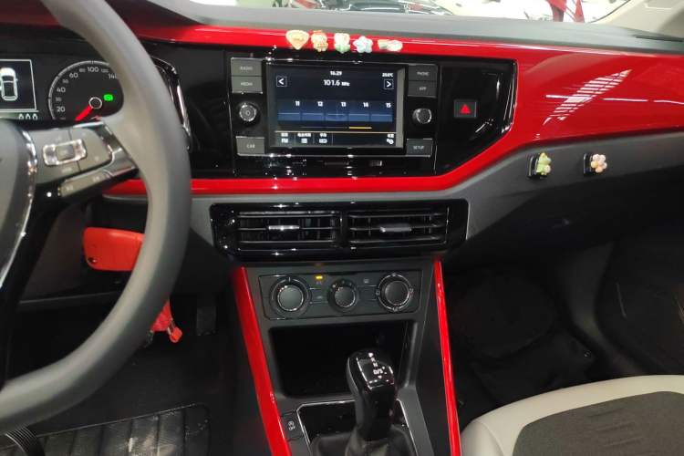 Used Volkswagen Polo 2019 Plus 1.5L Automatic Colorful Technology Edition Audio And AC Panel