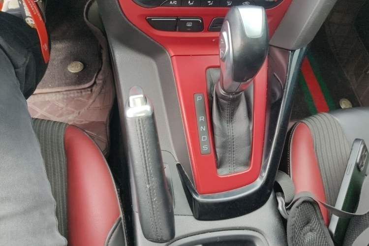 Used Ford Focus 2012 Hatchback 2.0L Automatic Luxury Sport Model