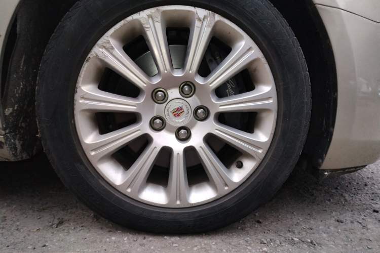 Used Cadillac XTS 2013 28T Luxury Model
