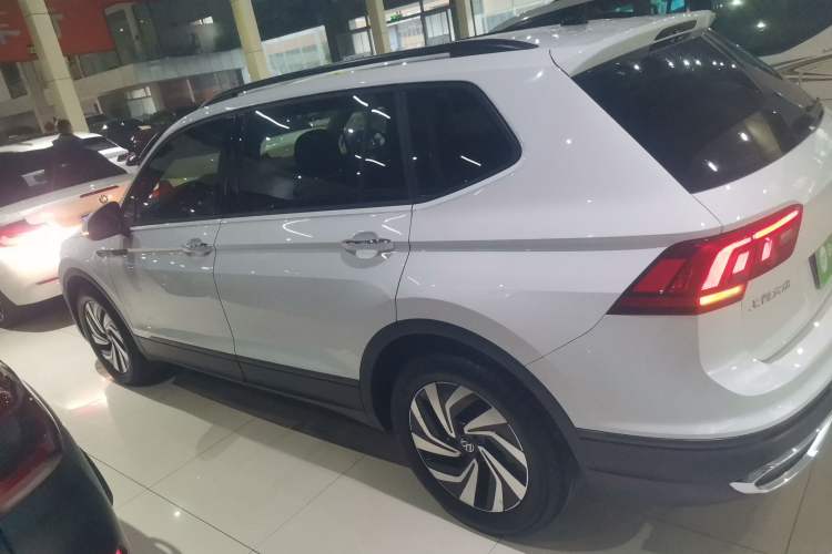 Used Volkswagen Tiguan L 2023 330TSI Automatic Two-Wheel Drive Comfort Edition