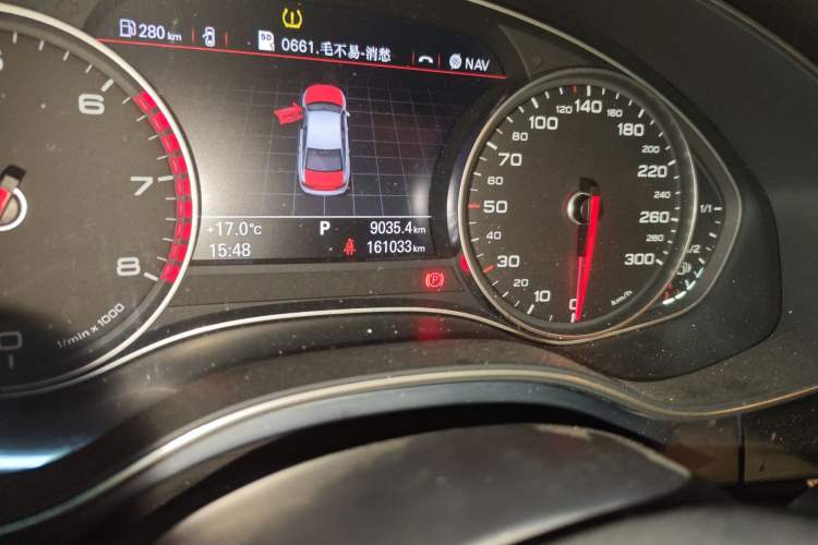 Used Audi A6L 2012 TFSI Standard Model Odometer Close Up