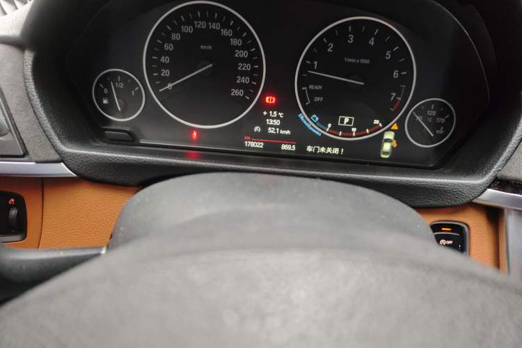 Used BMW 3 Series 2013 Facelifted 320Li Luxury Design Package
