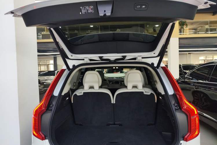 Used Volvo XC90 2024 B6 Zhiya Luxury 7-Seater