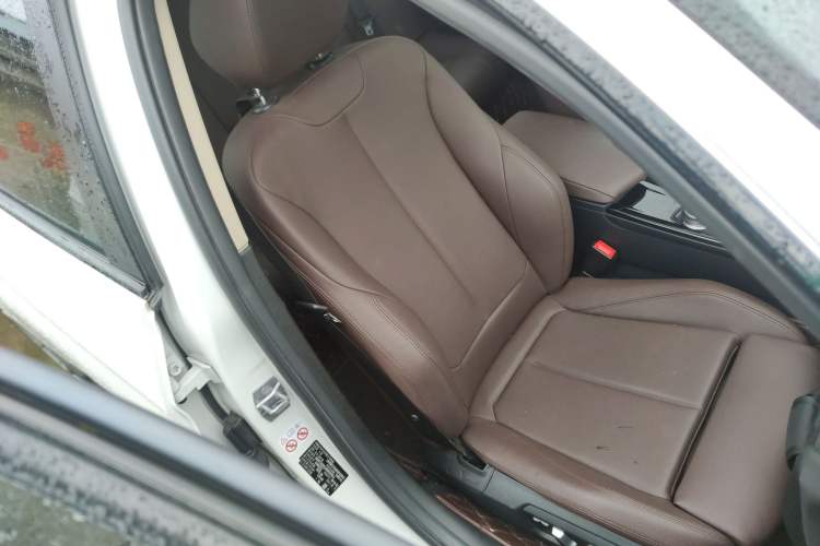 Used BMW 3 Series 2019 320Li Fashion Model
