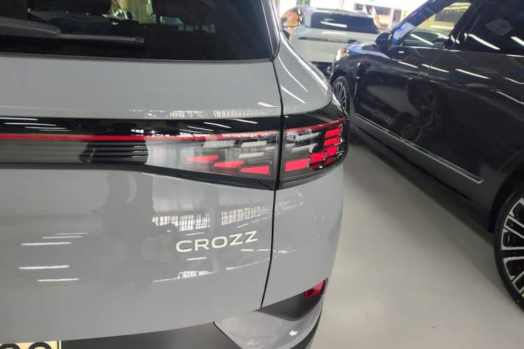 Used Volkswagen ID.4 CROZZ 2022 Long-Range PRO Edition
