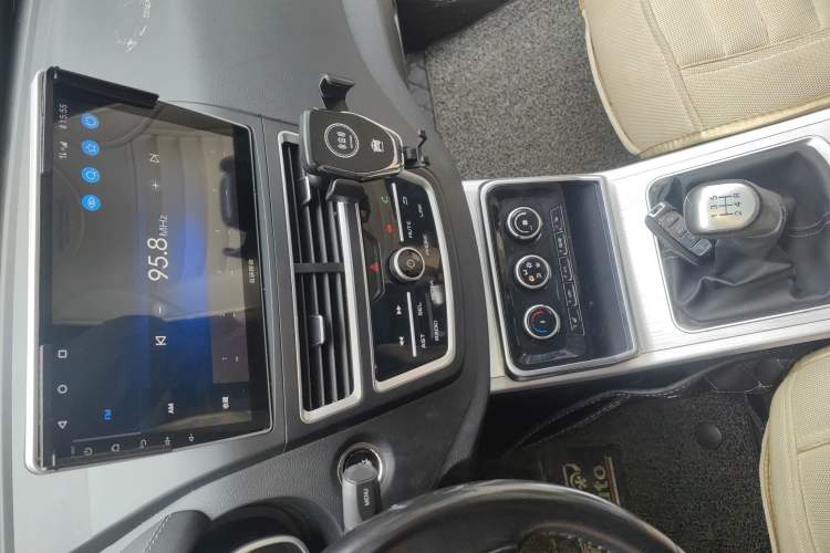 Used Bestune X40 2019 1.6L Manual Luxury Edition China VI