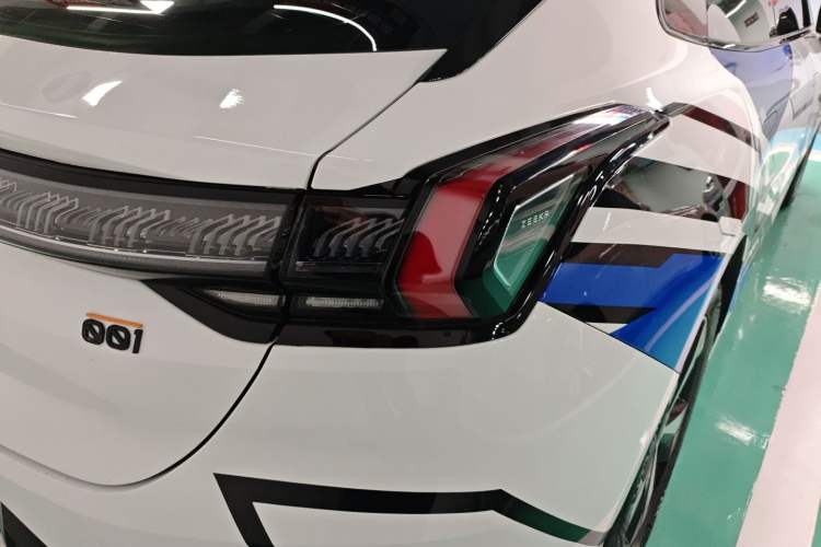 Used Zeekr 001 2023 WE Edition 100 kWh Right Rear Taillight