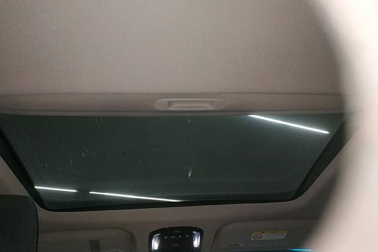 Used Toyota Venza 2023 2.0L CVT Two-Wheel Drive Luxury Edition
