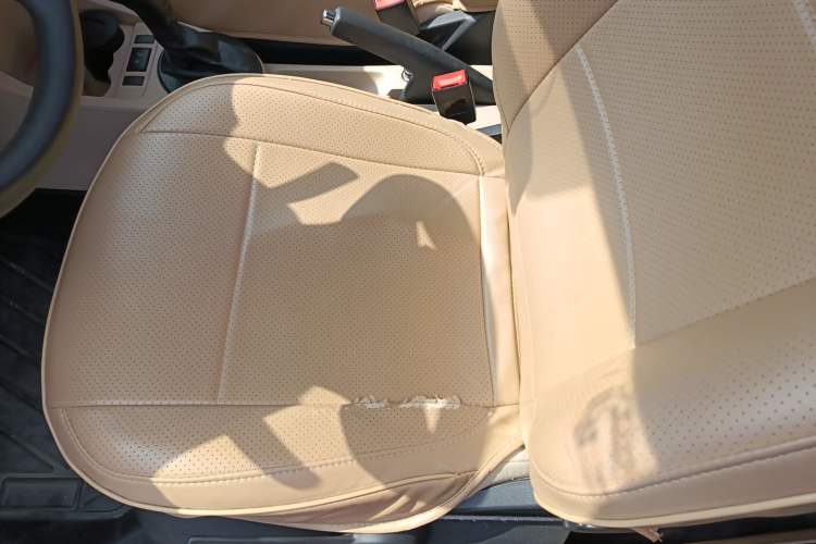 Used Skoda Fabia 2014 1.4L Automatic Crystal Edition Left Front Seat