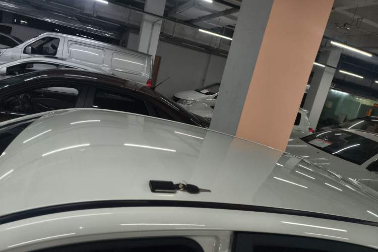 Used NETA V 2022 Chao 300 Lite Lithium Iron Phosphate Roof