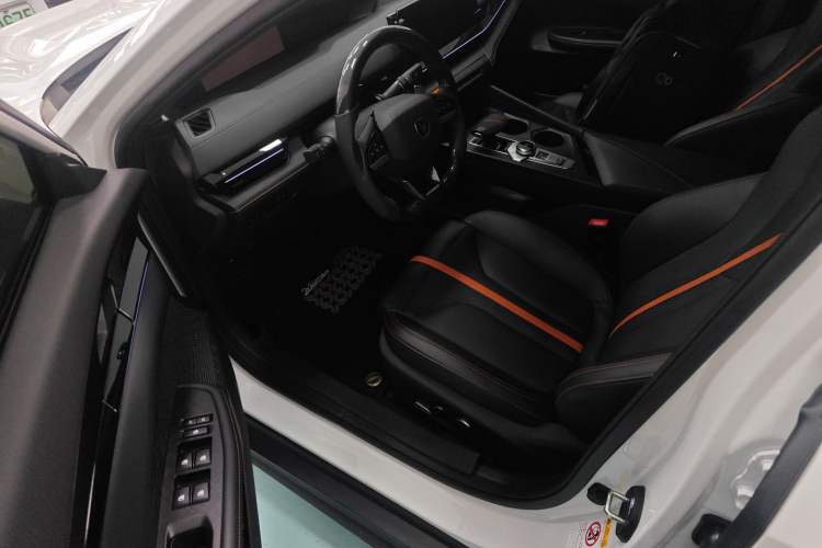 Used CHANGAN UNI-V 2024 1.5T Prestige Edition
