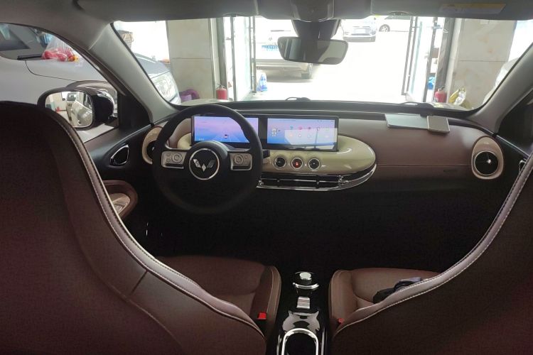 Used Wuling Bingo 2023 333 km Lingxi Connected Version Center Console