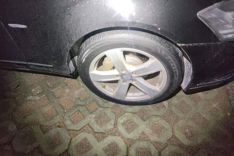 Used Mercedes-Benz S-Class 2010 S 400 L HYBRID Right Front Wheel Hub