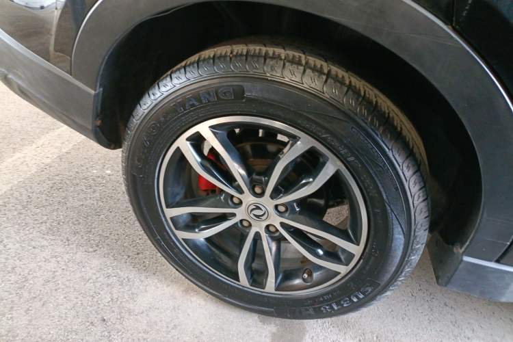 Used Dongfeng Fengon 580 2017 1.5T CVT Smart Style Model Exterior 5