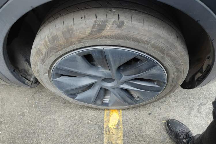 Used Tesla Model Y 2024 Rear-Wheel-Drive Version
