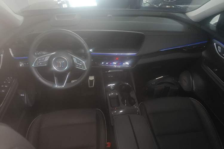 Used Buick Envision 2025 Encore Plus 28T All-Wheel-Drive Platinum Edition