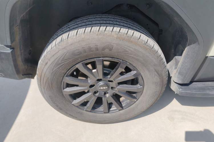 Used Formula Leopard 5 2023 Explore Edition