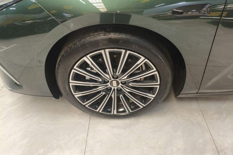 Used Geely Galaxy 8 2025 130km EM-P Starship Edition Exterior 4