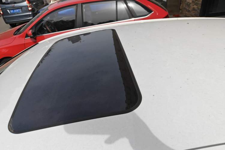 Used Buick Verano 2018 Hatchback 15S Automatic Ambition Model Roof