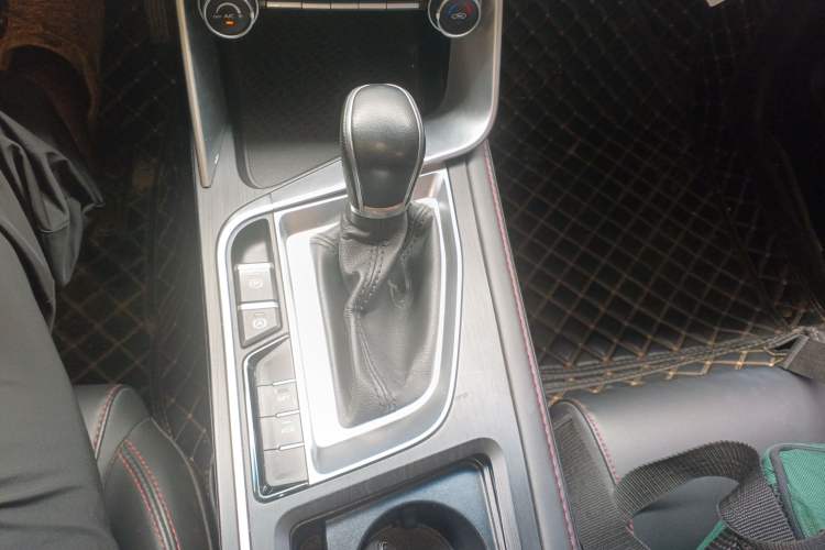Used Geely Auto Binray 2020 Revised 1.4T CVT Asian Games Edition Gear Lever