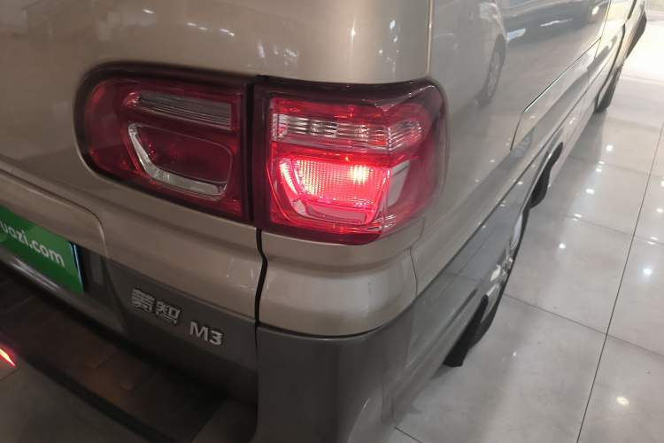 Used FORTHING Lingzhi 2018 M3 1.6L 7-Seater Comfort Model