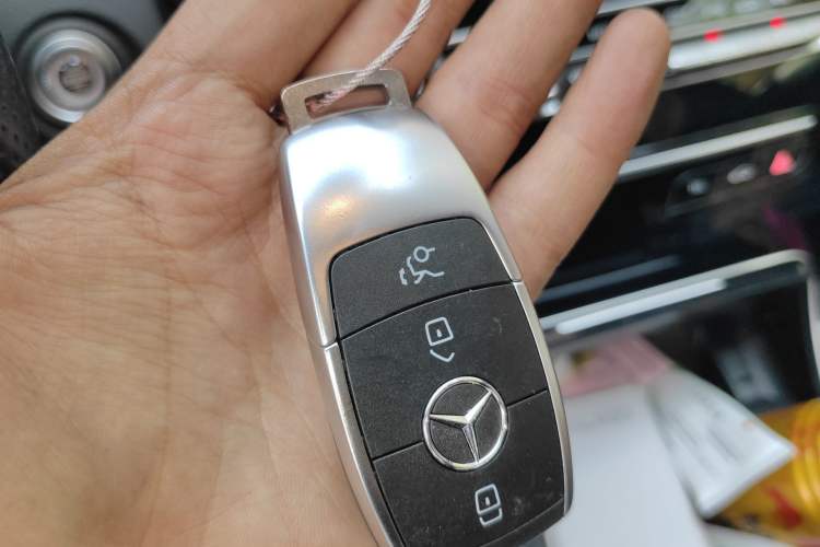 Used Mercedes-Benz C-Class 2020 C 260 Sport Edition Vehicle Key