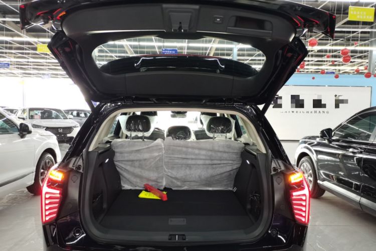 Used Hongqi HS3 PHEV 2025 Model 117km Jingwei Edition Trunk