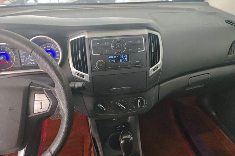 Used Dongfeng Aeolus AX3 2016 1.5L Automatic Shangkue Model