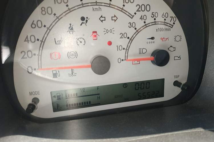 Used Zotye M300 2010 1.6L Gasoline Standard 6-Seater