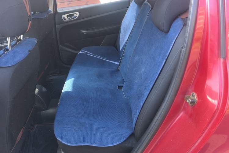 Used Peugeot 307 2012 1.6L Manual CROSS Left Rear Seat