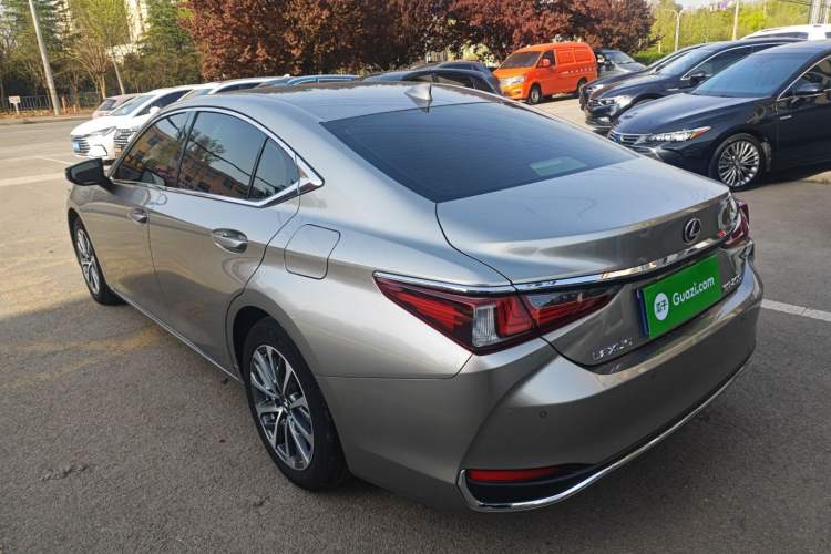 Used Lexus ES 2022 200 Luxury Edition
