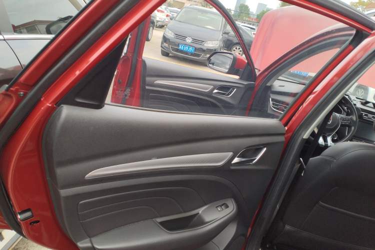 Used Roewe RX3 2018 1.6L CVT Internet Smart Edition