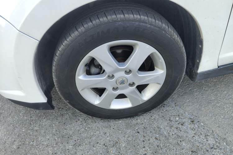 Used Venucia D50 2013 1.6L Automatic Luxury Edition
