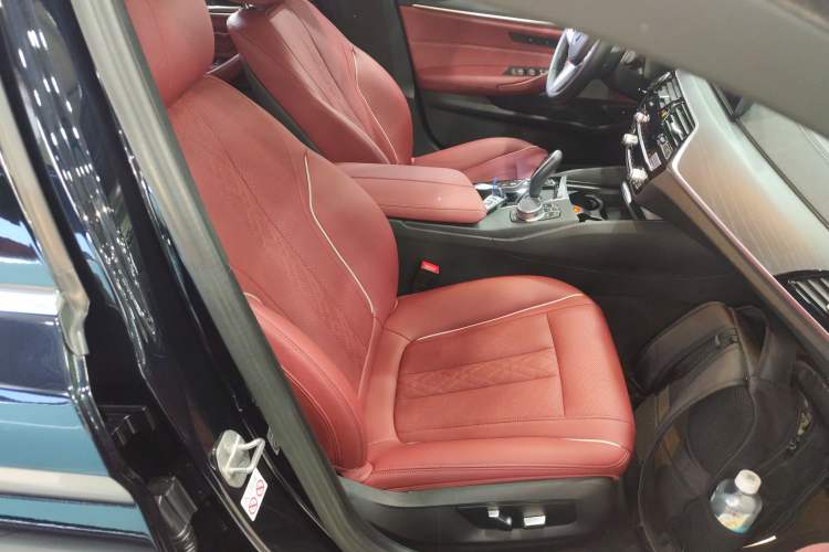 Used BMW 5 Series New Energy 2022 Second Facelift 535Le M Sport Package
