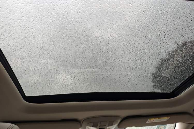 Used Mercedes-Benz R-Class  Headliner