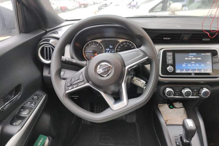 Used Nissan Kicks 2017 1.5L CVT Cool Enjoy Edition
