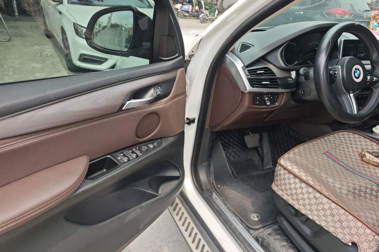 Used BMW X5 2018 xDrive28i Driver Seat