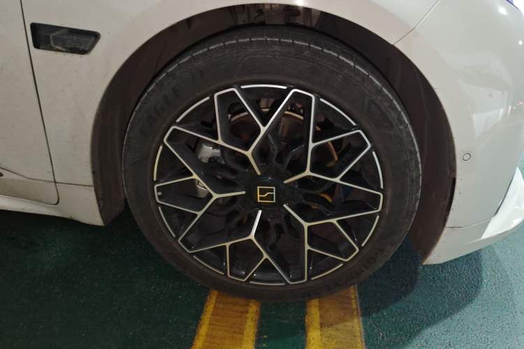 Used Zeekr 001 2025 WE Edition 100 kWh Rear-Wheel Drive