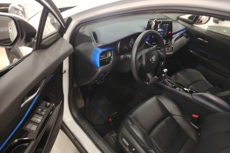 Used Toyota C-HR 2021 2.0L Luxury Edition Driver Seat